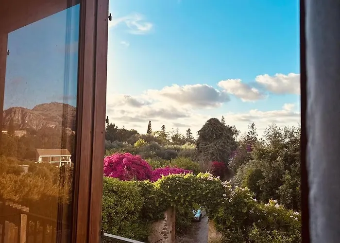 Гостевой дом Tiche Чефалу